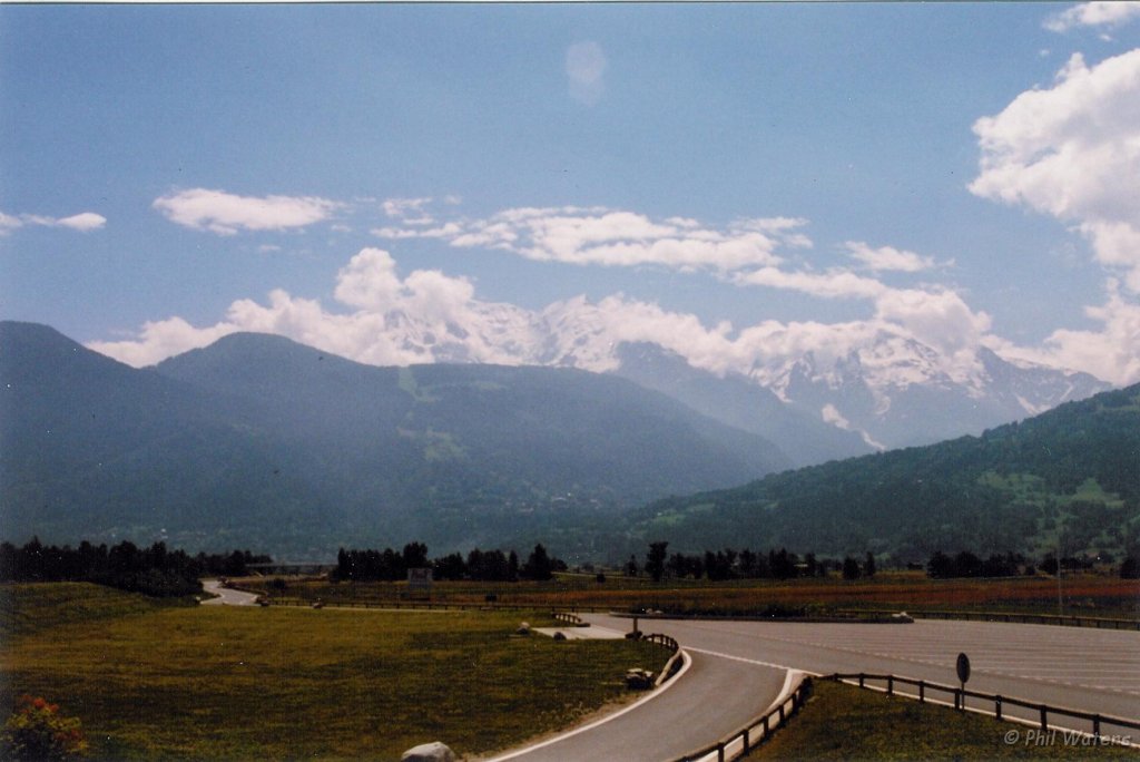 Alps_9.jpg - Rest stop view