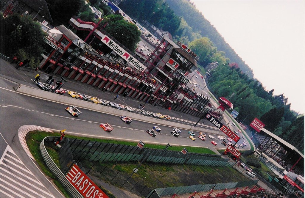 Spa_4.jpg - The start of te Can-am race